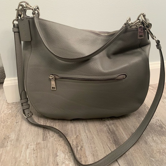 Coach leather hobo shoulder crossbody bag Gray EUC barely used - Picture 3 of 6